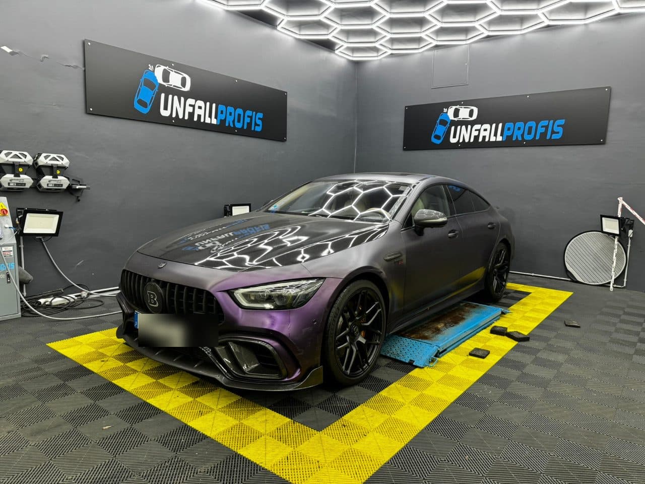 Mercedes-AMG GT 63 4MATIC+ — Schadengutachten bei Unfallprofis